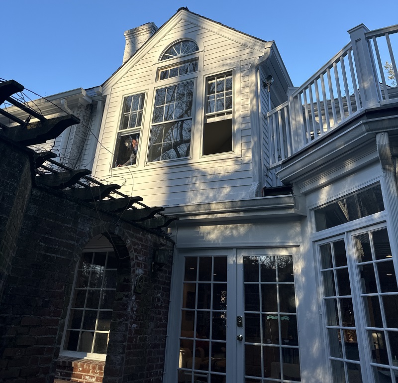 Triple double hung with a half round above in Norwalk,CT